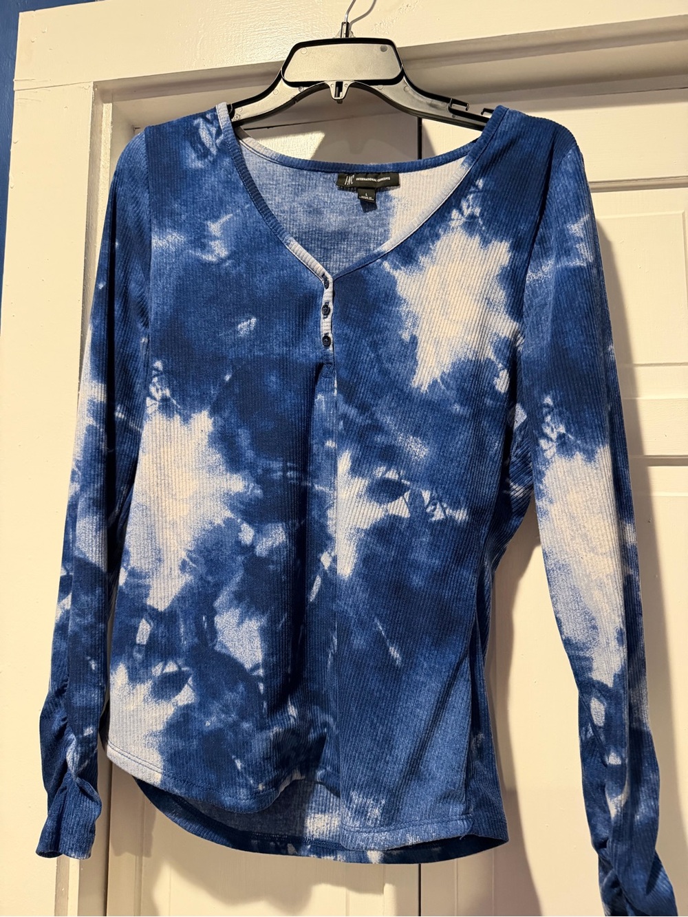 INC International Concepts Blue and White Tie-Dye Long Sleeve Henley